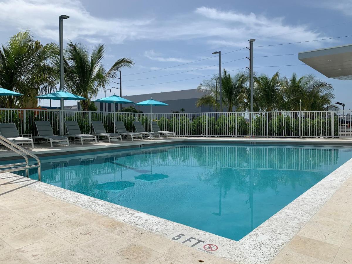 Hotel Wyndham Garden Miami International Airport Zewnętrze zdjęcie